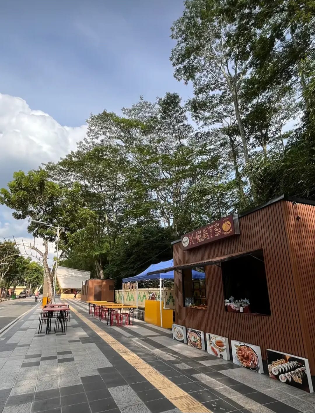 Suasana K-EATS