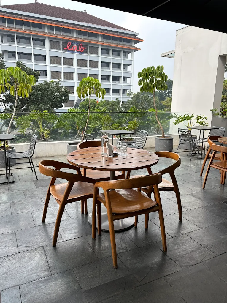 Suasana Wheels Coffee Roasters - Heritage Lifestyle Hub (Riau)